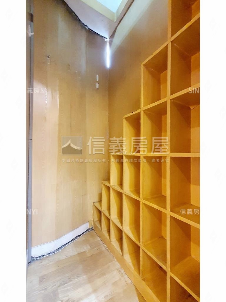 西門低總價店辦房屋室內格局與周邊環境
