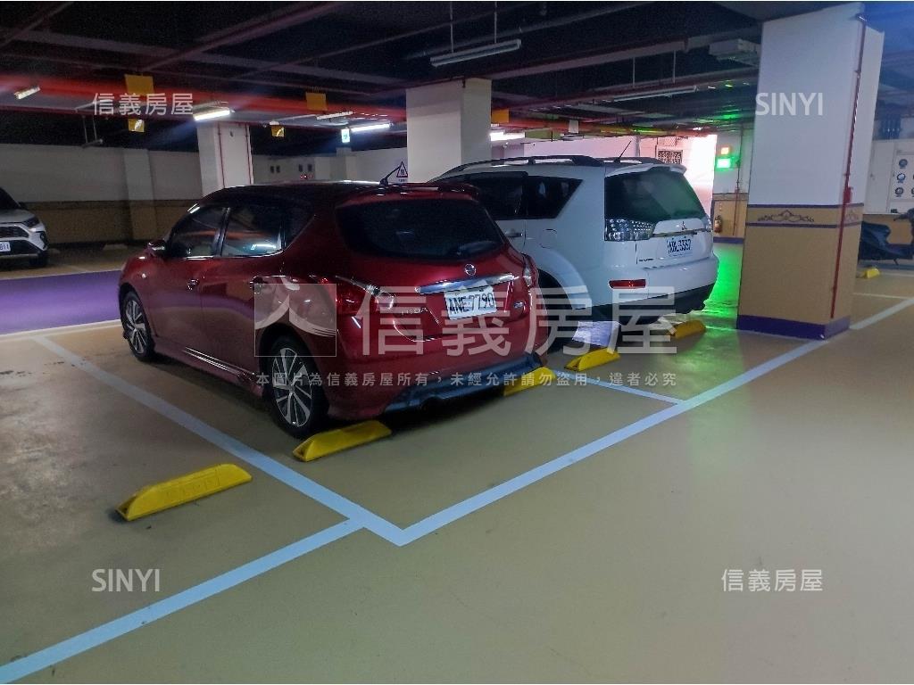 增值可期帶租約金店面房屋室內格局與周邊環境