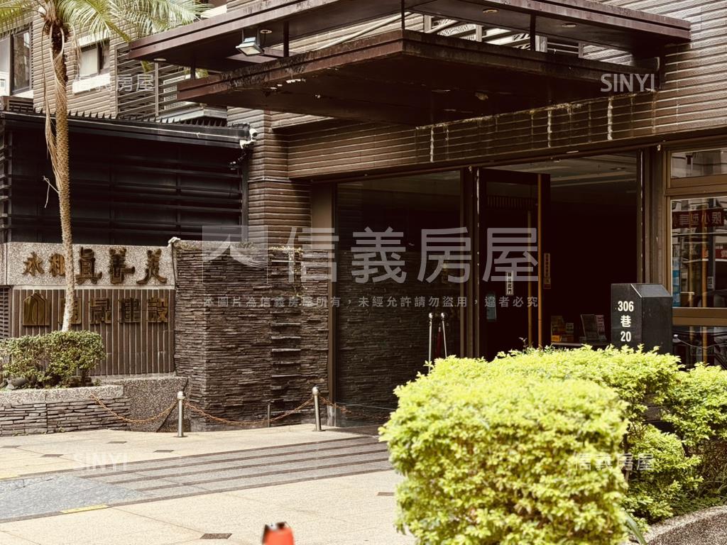 仁愛真善美典雅四房車位房屋室內格局與周邊環境