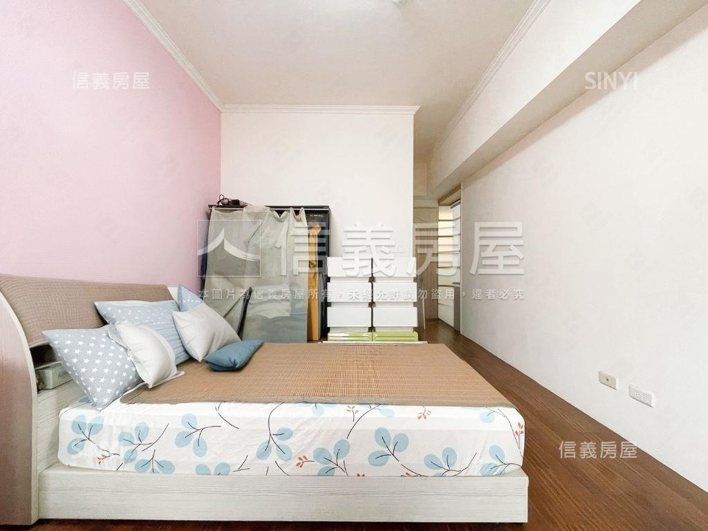 河堤當代國寶三房美宅房屋室內格局與周邊環境