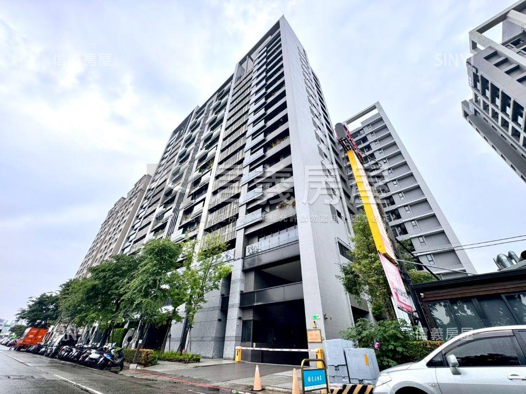 德鑫鑫時代２房雙車位房屋室內格局與周邊環境