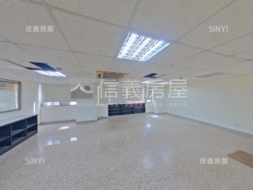 坐擁金庫大空間美屋房屋室內格局與周邊環境