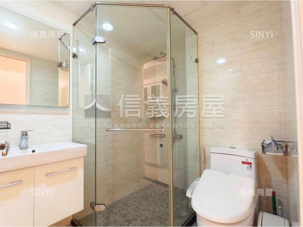 近文化中心次高樓兩房平車房屋室內格局與周邊環境
