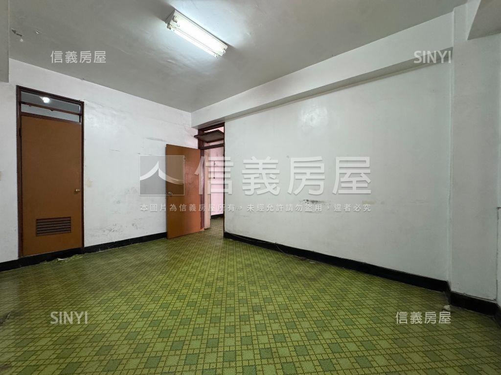 精武車站旁二樓公寓房屋室內格局與周邊環境