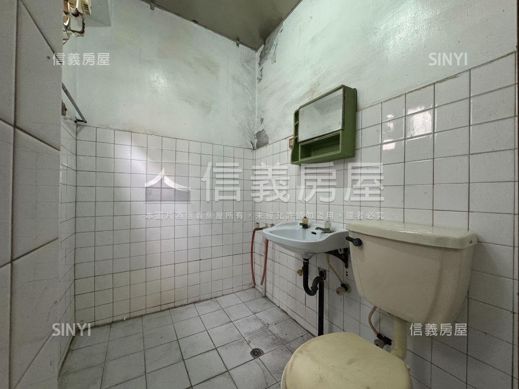 精武車站旁二樓公寓房屋室內格局與周邊環境