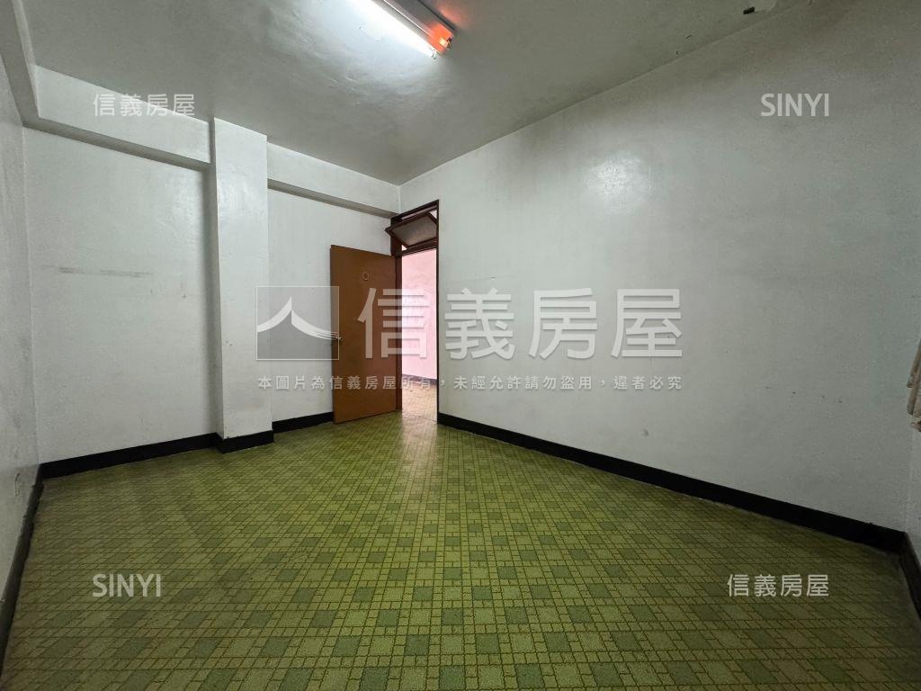 精武車站旁二樓公寓房屋室內格局與周邊環境
