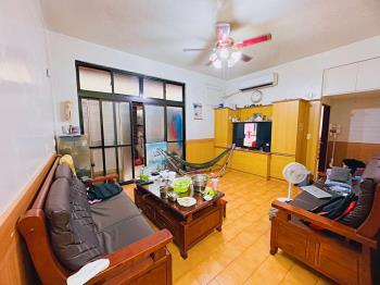 【民德路】邊間方便停車