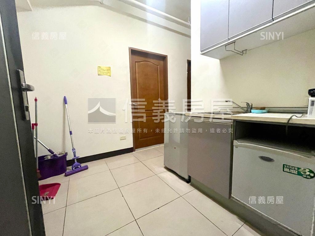 淡大財庫三套房收租宅房屋室內格局與周邊環境