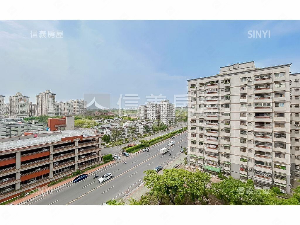 推！雲世紀Ｃ區三房平車位房屋室內格局與周邊環境