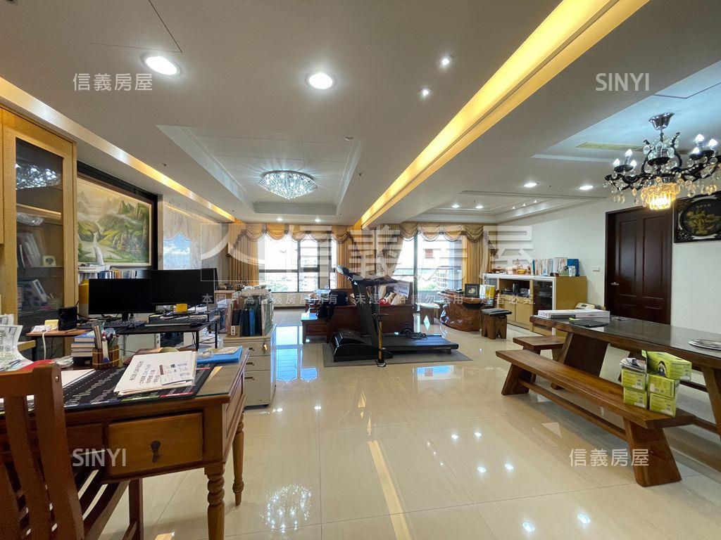 藝文首璽景觀宅雙平面車位房屋室內格局與周邊環境