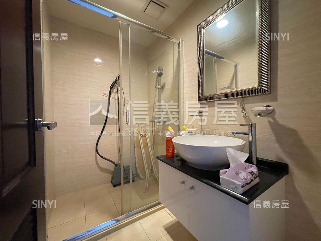 藝文首璽景觀宅雙平面車位房屋室內格局與周邊環境