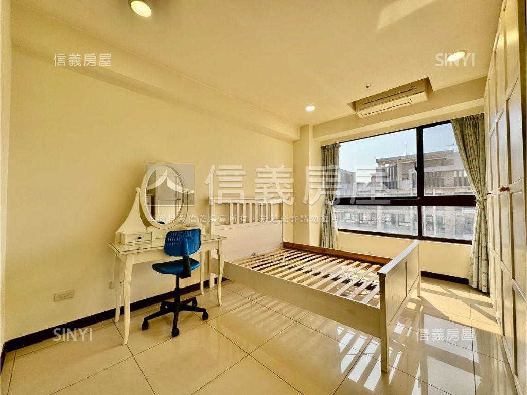 公園綠意景觀採光三房車位房屋室內格局與周邊環境