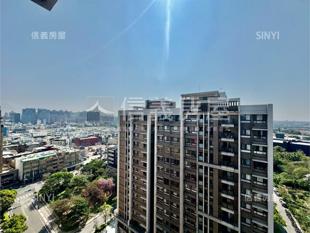 公園綠意景觀採光三房車位房屋室內格局與周邊環境