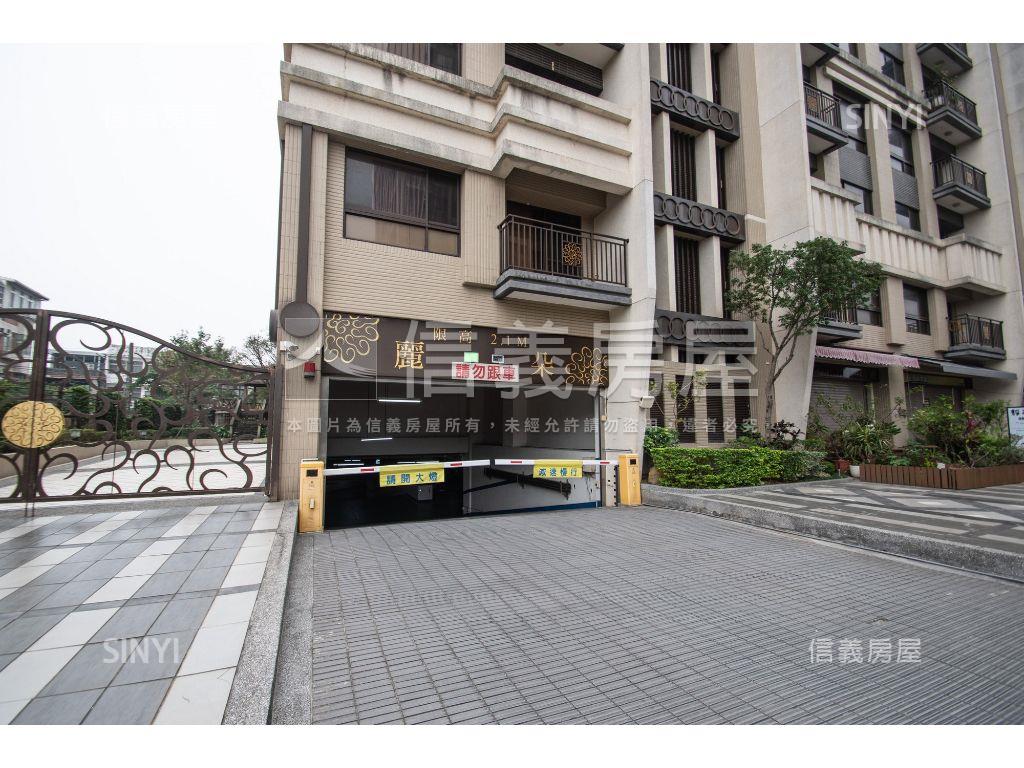 公園綠意景觀採光三房車位房屋室內格局與周邊環境