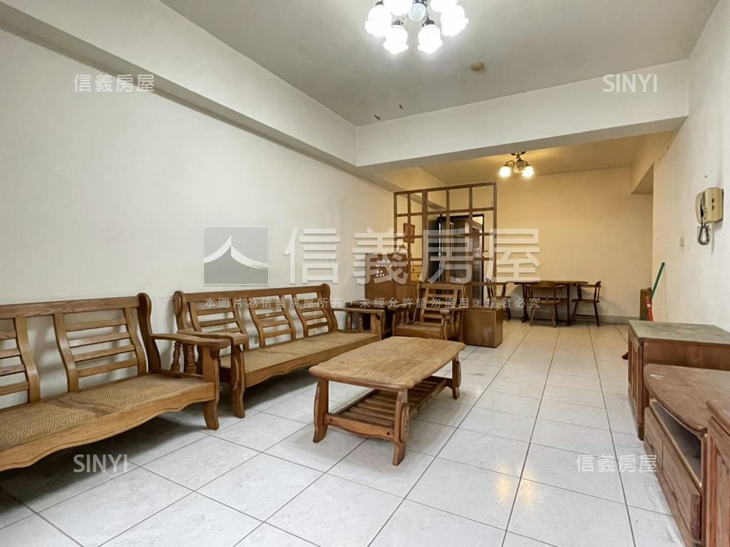 田園綠大地三房車位房屋室內格局與周邊環境