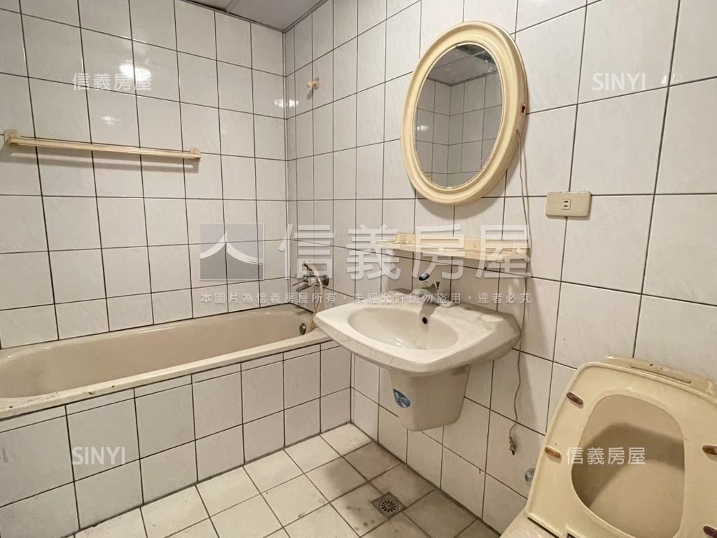 田園綠大地三房車位房屋室內格局與周邊環境