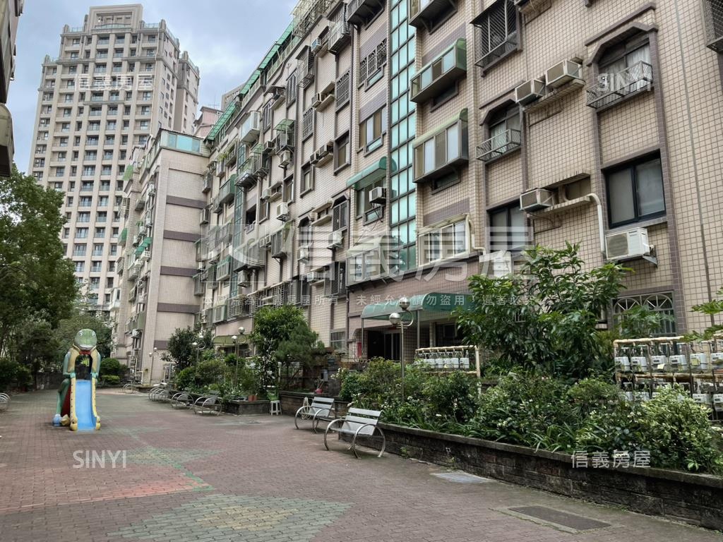 田園綠大地三房車位房屋室內格局與周邊環境