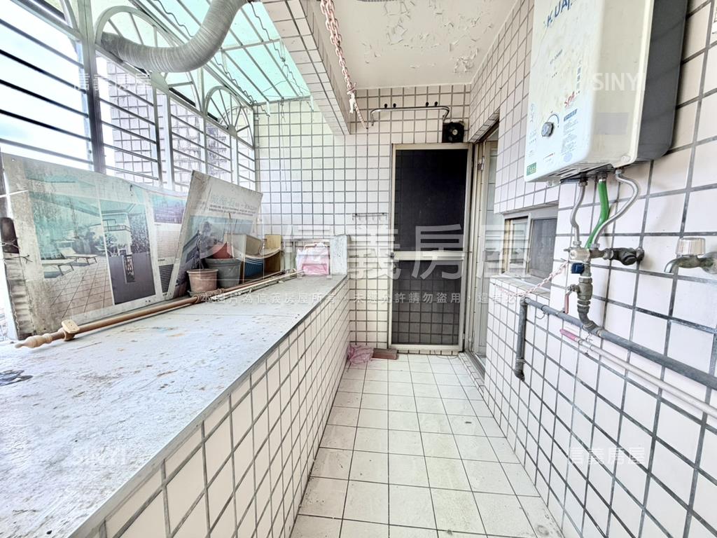 璞玉山水３房＋坡平車位房屋室內格局與周邊環境