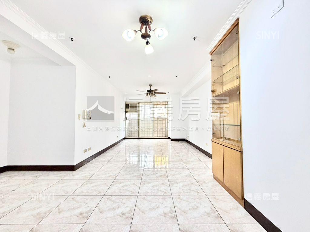 璞玉山水３房＋坡平車位房屋室內格局與周邊環境