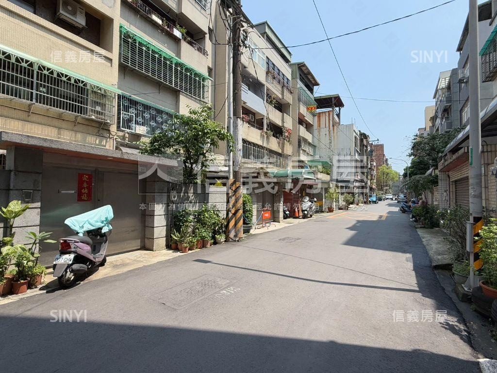 稀有釋出東區中興街公寓房屋室內格局與周邊環境