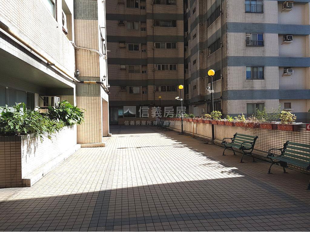 潤泰採光高樓☀有天然氣房屋室內格局與周邊環境