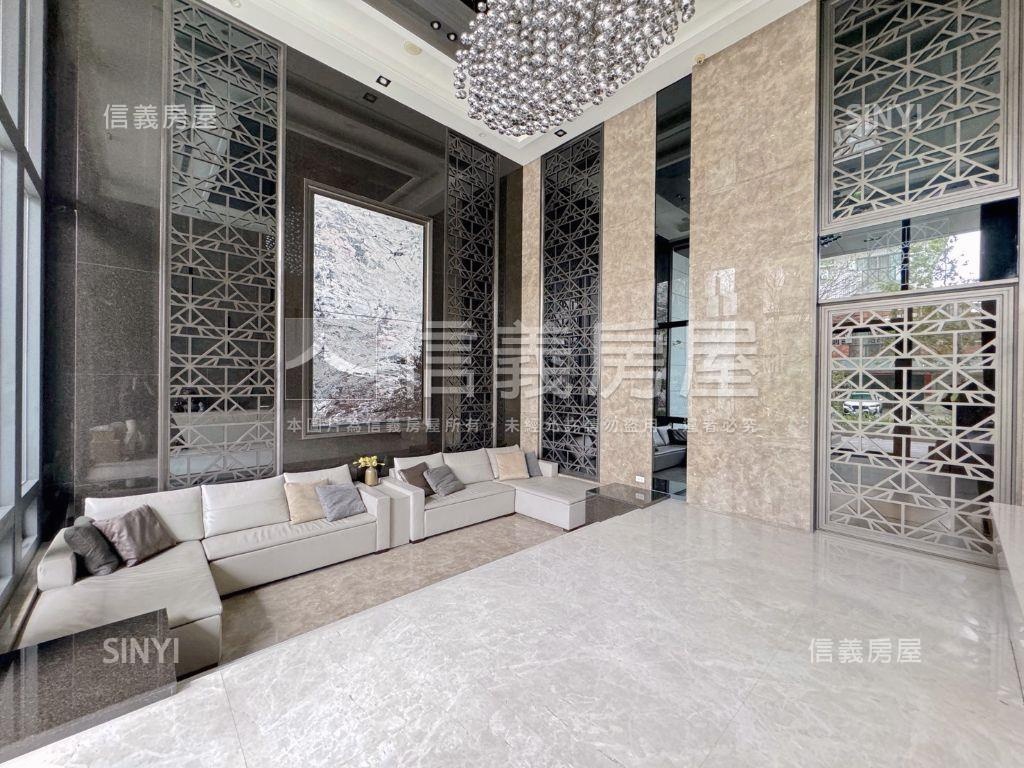 八期朝東南高樓Ｂ１平車房屋室內格局與周邊環境