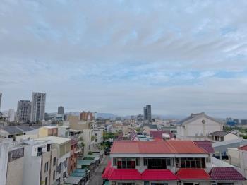 八期朝東南高樓Ｂ１平車