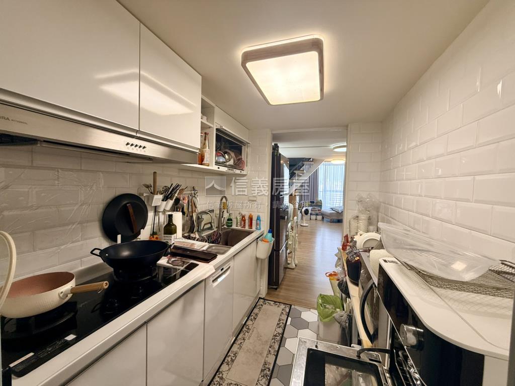 獨家專任震後高樓視野平車房屋室內格局與周邊環境