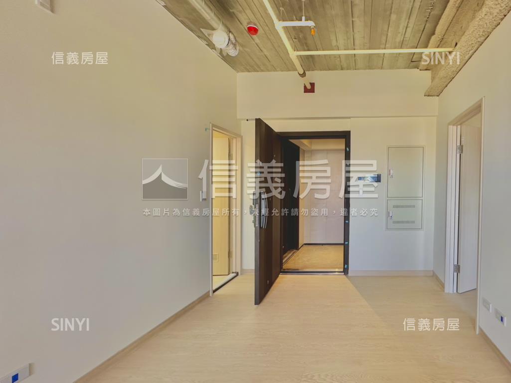 市政愛悅高樓視野２房車位房屋室內格局與周邊環境