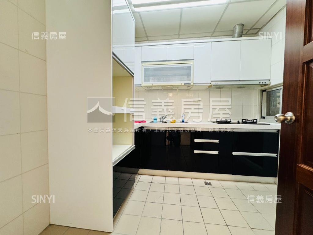 金門新村美景三房房屋室內格局與周邊環境