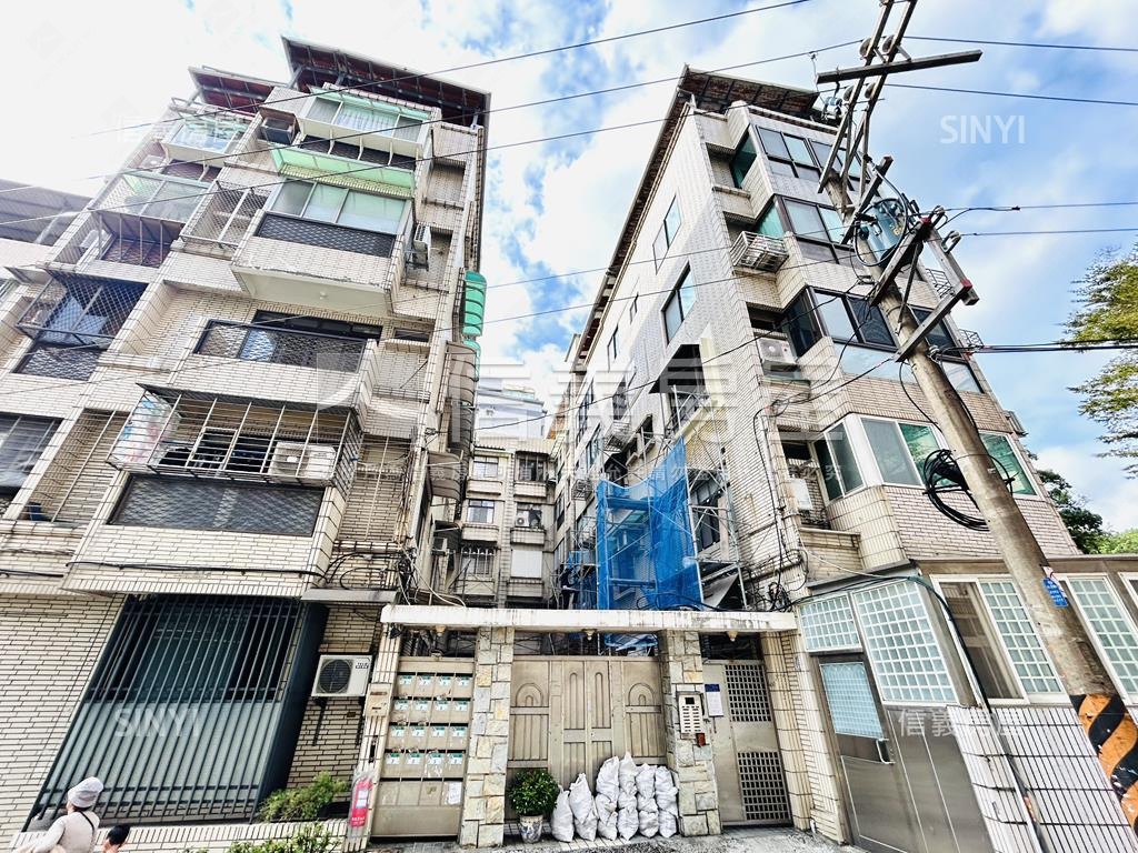 劍南捷運美妝三樓房屋室內格局與周邊環境