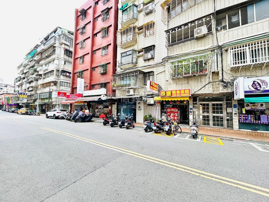 ★中原農安★黃金店面房屋室內格局與周邊環境