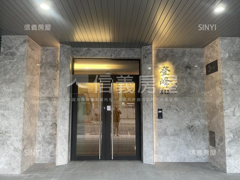 登峰全新便宜車位房屋室內格局與周邊環境