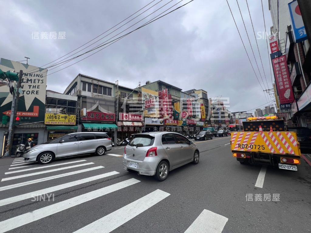 民族路三角窗透店房屋室內格局與周邊環境