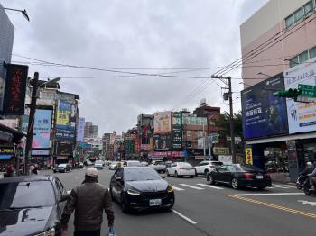 近中壢ＮＯＶＡ三角窗透店