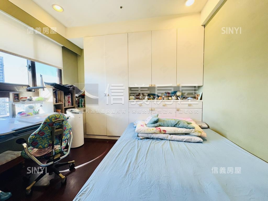 近捷運太子國寶四房雙車位房屋室內格局與周邊環境