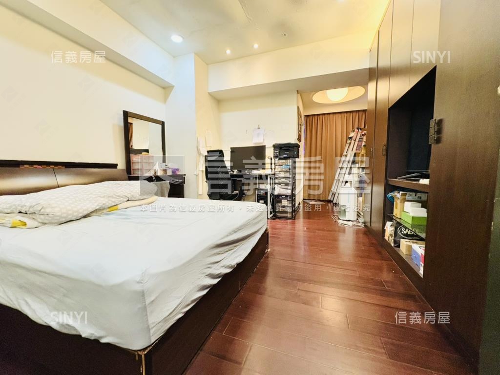 近捷運太子國寶四房雙車位房屋室內格局與周邊環境