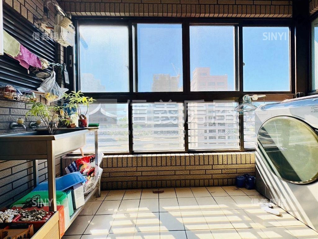 近捷運太子國寶四房雙車位房屋室內格局與周邊環境