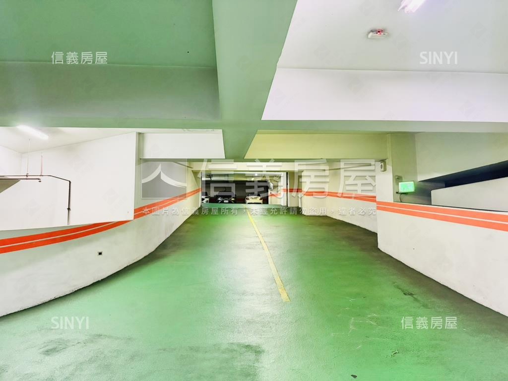 近捷運太子國寶四房雙車位房屋室內格局與周邊環境