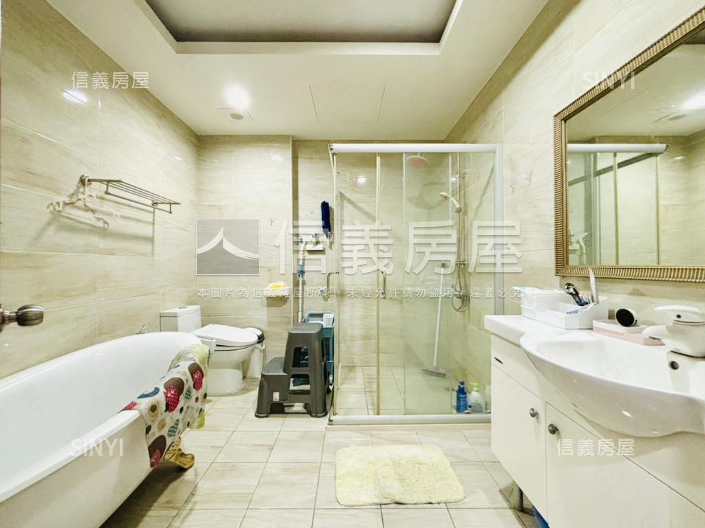 北區｜約１１年獨院雙車墅房屋室內格局與周邊環境