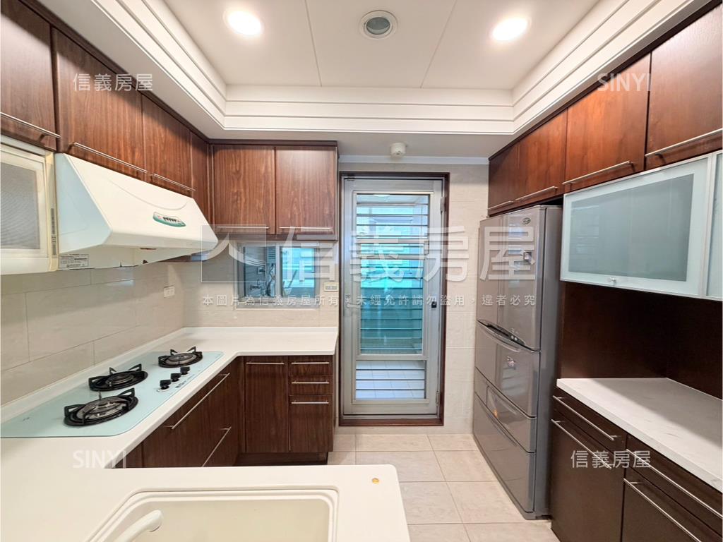 仁愛璞園經典美邸房屋室內格局與周邊環境