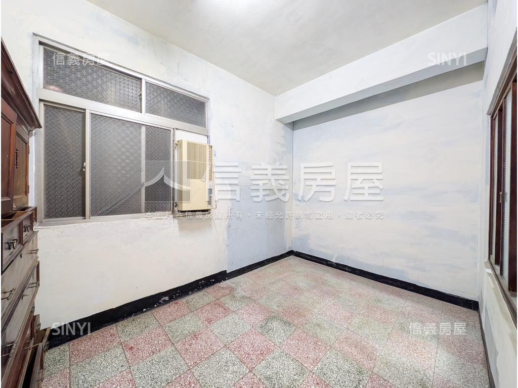 近忠孝東路魔術空間房屋室內格局與周邊環境