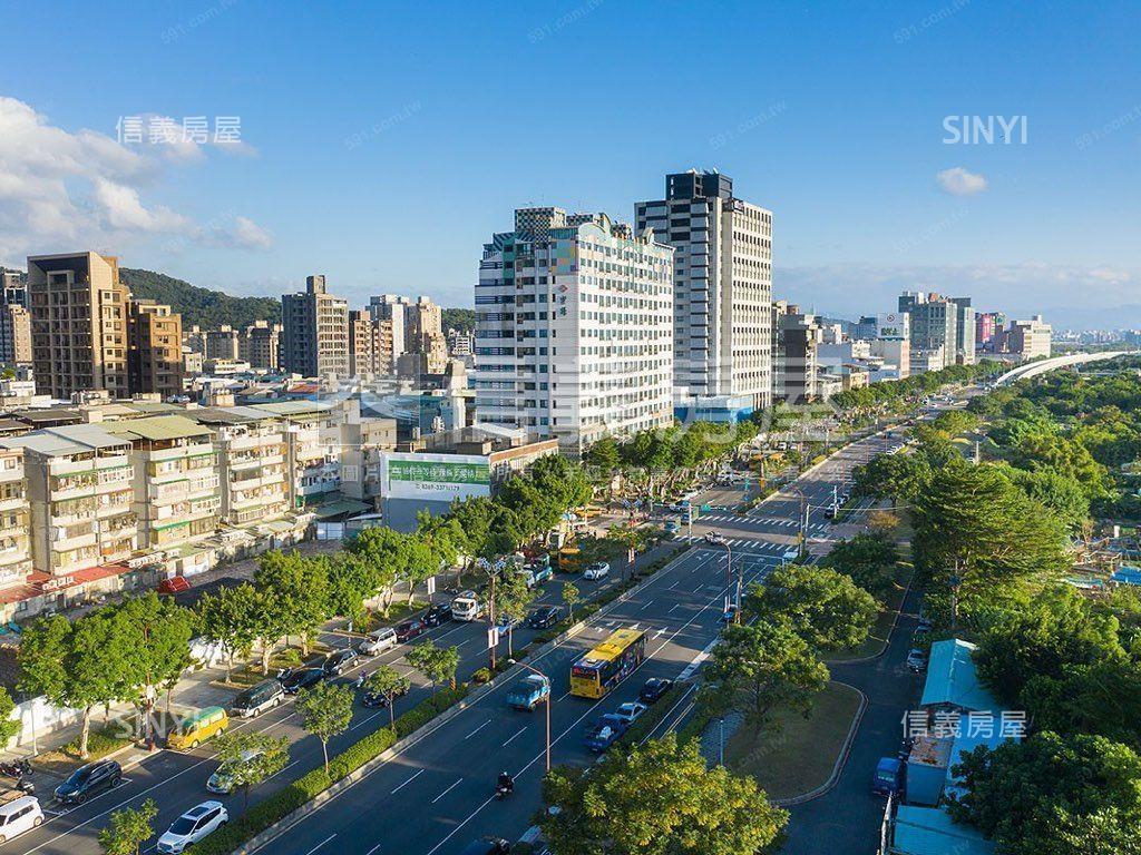 奇岩綠境兩房兩衛坡平車位房屋室內格局與周邊環境