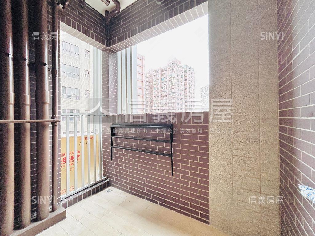 （新建案）翫花同兩房車位房屋室內格局與周邊環境