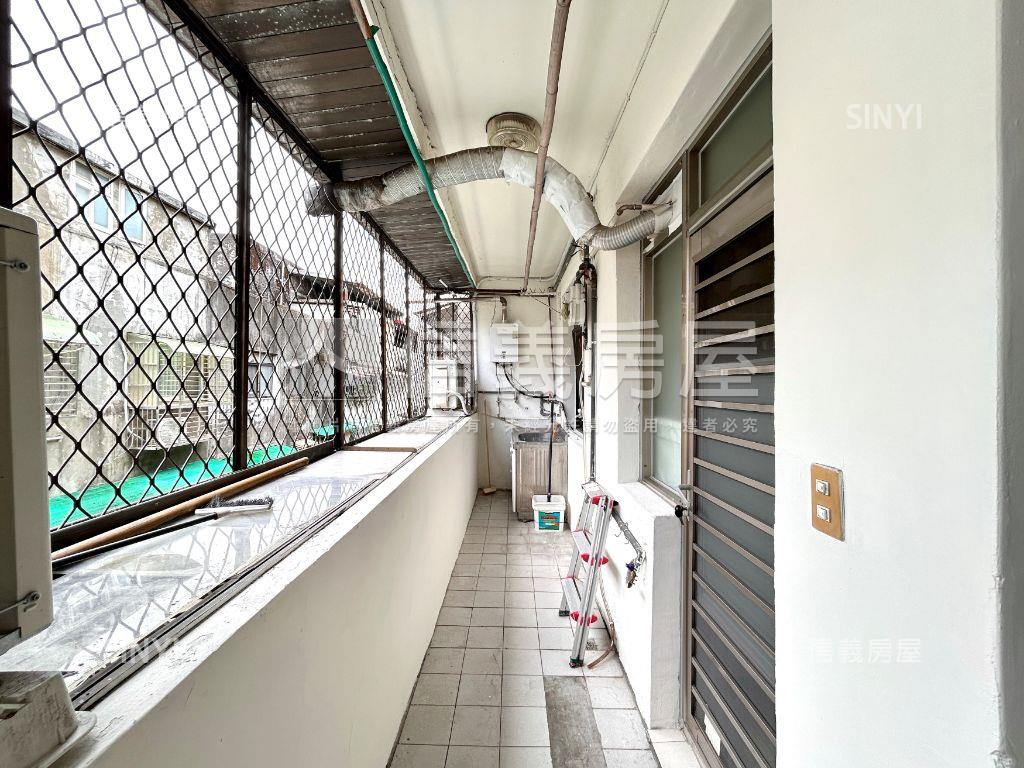 正面新湖國小優質公寓房屋室內格局與周邊環境