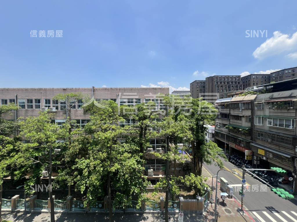 正面新湖國小優質公寓房屋室內格局與周邊環境