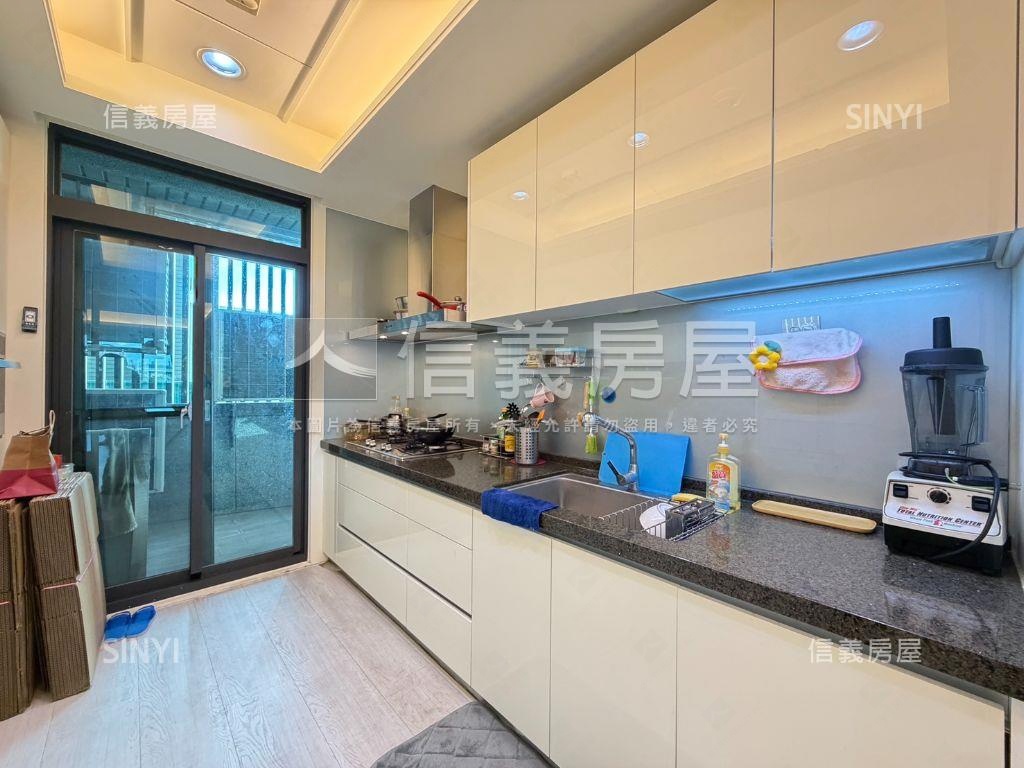 雲景臻邸鄰康橋◆採光優美房屋室內格局與周邊環境