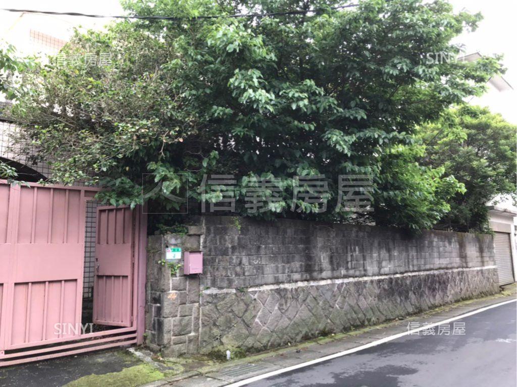 陽明山眺大台北櫻花美墅房屋室內格局與周邊環境