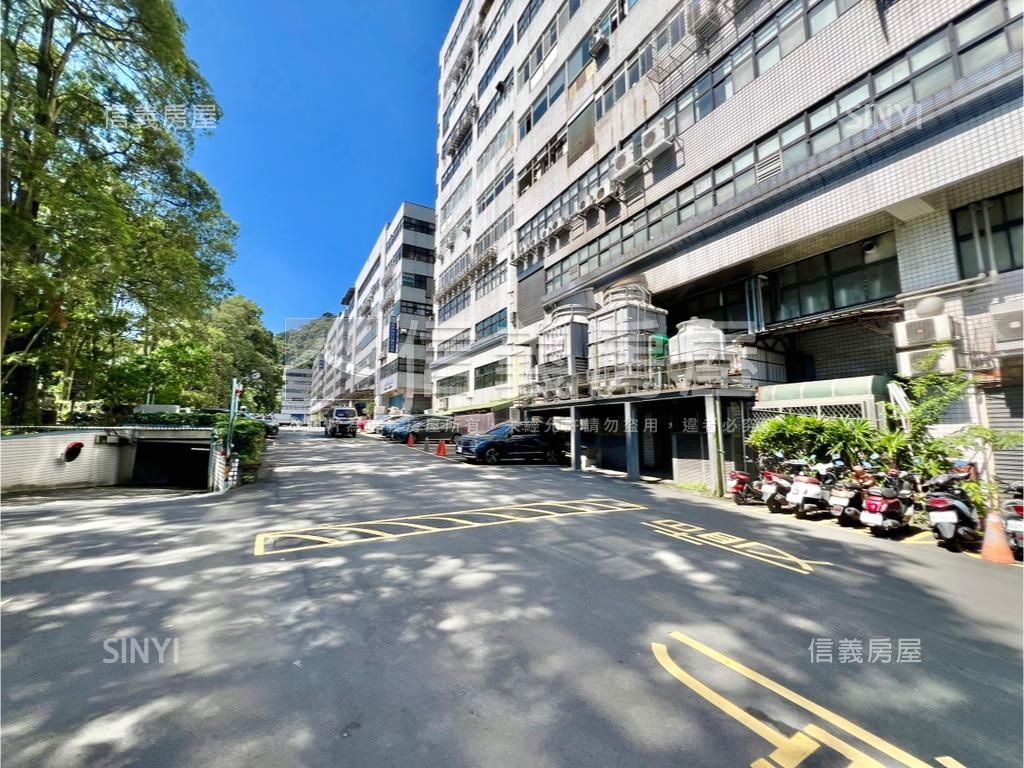 巴頓高樓電梯廠辦房屋室內格局與周邊環境