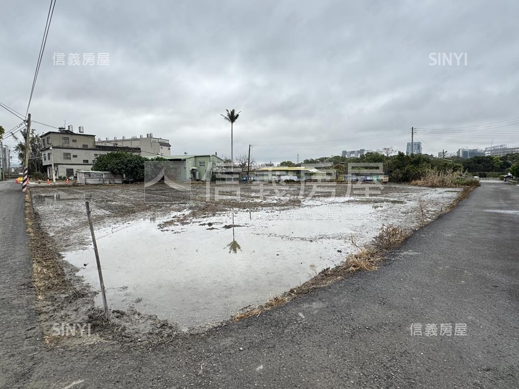 近高鐵特區土地１房屋室內格局與周邊環境